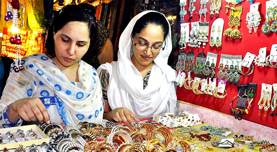 پنجاب میں دکانیں رات 9بجے بند کرنے کے احکامات معطل