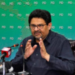 پاکستان کے دیوالیہ ہونے کا خطرہ ہے، اسحاق ڈار کو صحیح فیصلے کرنے ہونگے، مفتاح اسماعیل