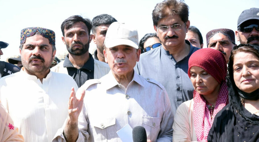 وزیر اعظم اور وزیر اعلیٰ سندھ کا سیلاب سے متاثرہ ضلع دادو کا دورہ