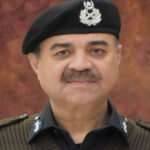 سوات میں اسکول وین پر فائرنگ دہشت گردی نہیں، غیرت کے نام پر قتل تھا، آئی جی پی