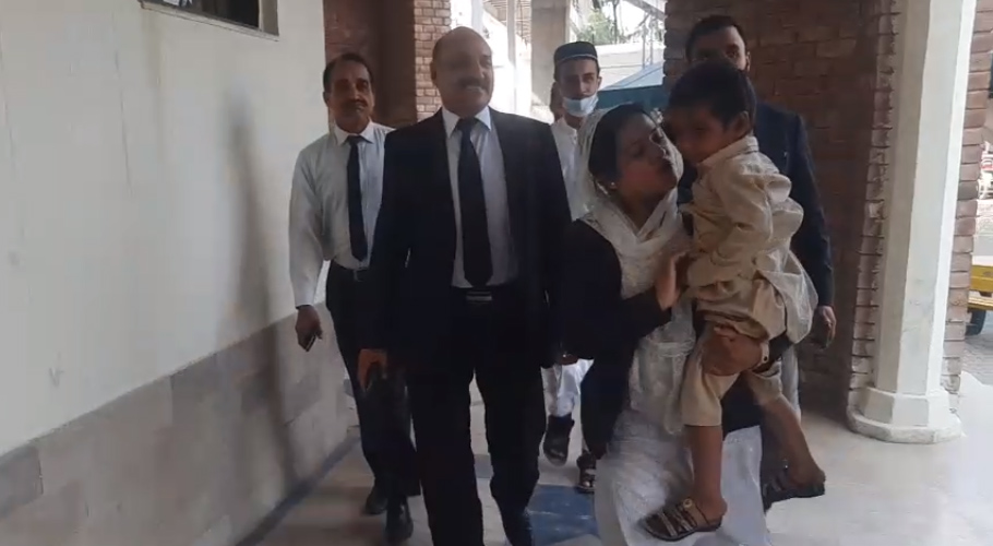 راولپنڈی پولیس کی انوکھی کارروائی،4 سالہ بچے پر 10سال کی سزا کا مقدمہ درج