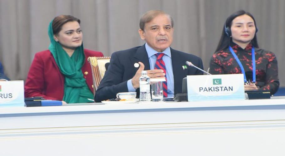 وزیراعظم کی قازقستان میں مختلف رہنماؤں سے ملاقات، دوطرفہ تعلقات پر تبادلہ خیال