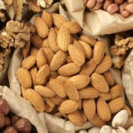 سردی کی آمد، خشک میوہ جات کی قیمتیں آسمان سے باتیں کرنے لگیں