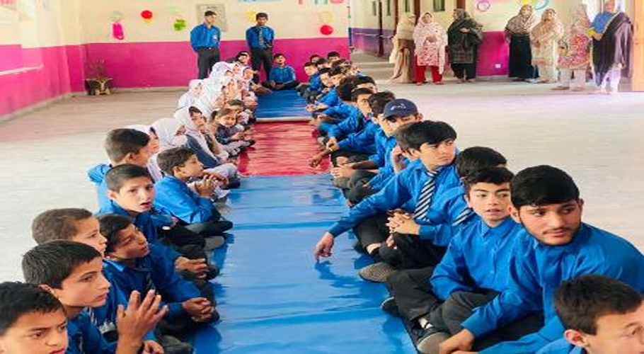 گلگت بلتستان حکومت نے اسکول کے بچوں کو مفت کھانا فراہم کرنے کا آغاز کردیا
