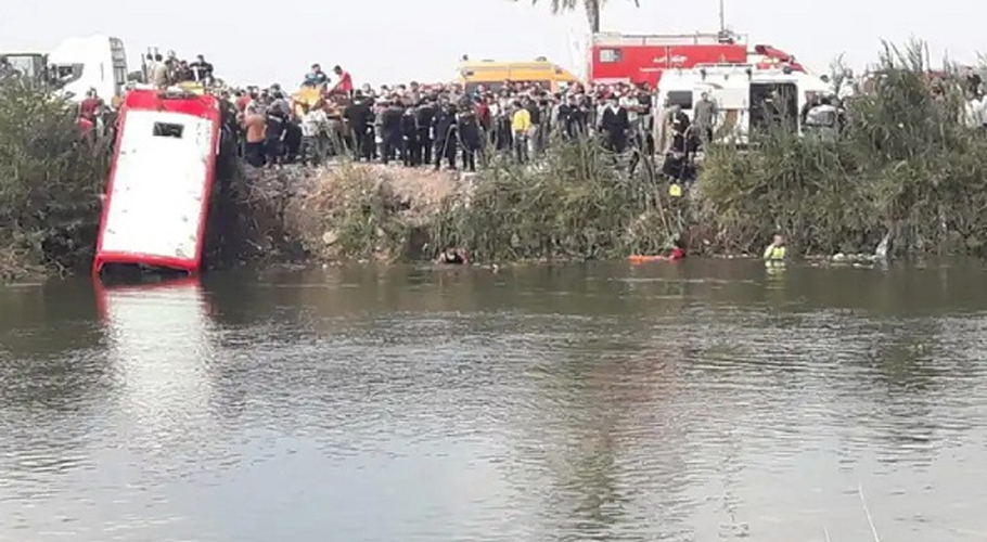مصر میں بس نہر میں گرنے سے 19 افراد ہلاک