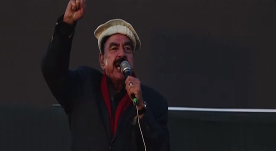 اسحاق ڈار غلط بیانی کررہے ہیں ملکی معیشت ڈوب رہی ہے، شیخ رشید
