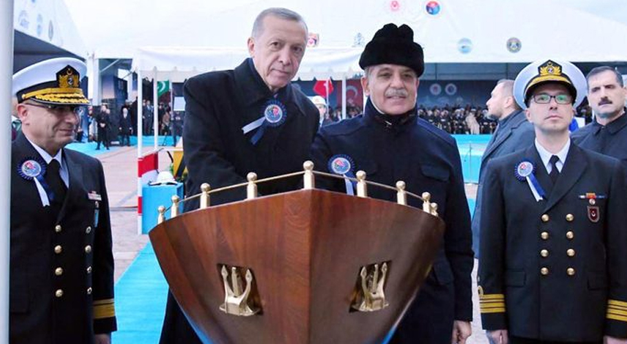 وزیراعظم نے ترک صدر اردوان کے ہمراہ پی این ایس خیبر کا افتتاح کر دیا