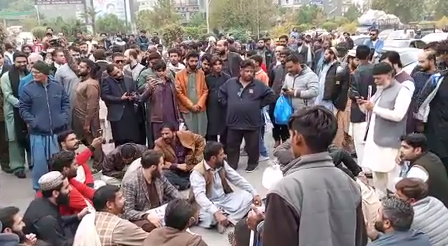 تاجر اتحاد اور رہائشیوں کی بحریہ ٹاؤن انتظامیہ کیخلاف احتجاجی ریلی