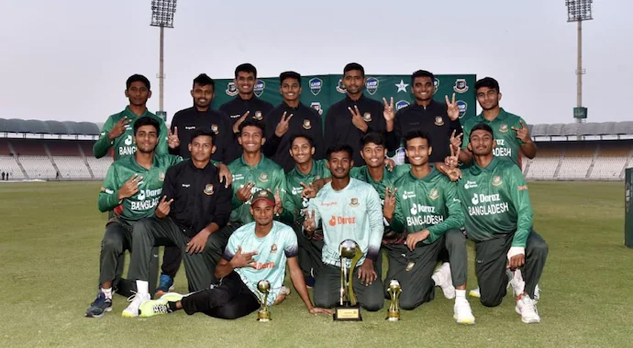 پاکستان ٹیم کو پاکستان میں شکست دیکر تسکین محسوس ہورہی ہے، بنگلہ دیشی کوچ