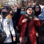 افغان طالبات کا یونیورسٹی کی تعلیم پر پابندی کے خلاف احتجاجی مظاہرہ