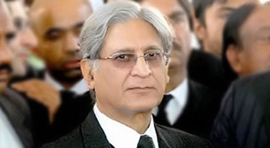 ارشد شریف کا قتل کنٹریکٹ جاب ہے، اعتزاز احسن کا دعویٰ