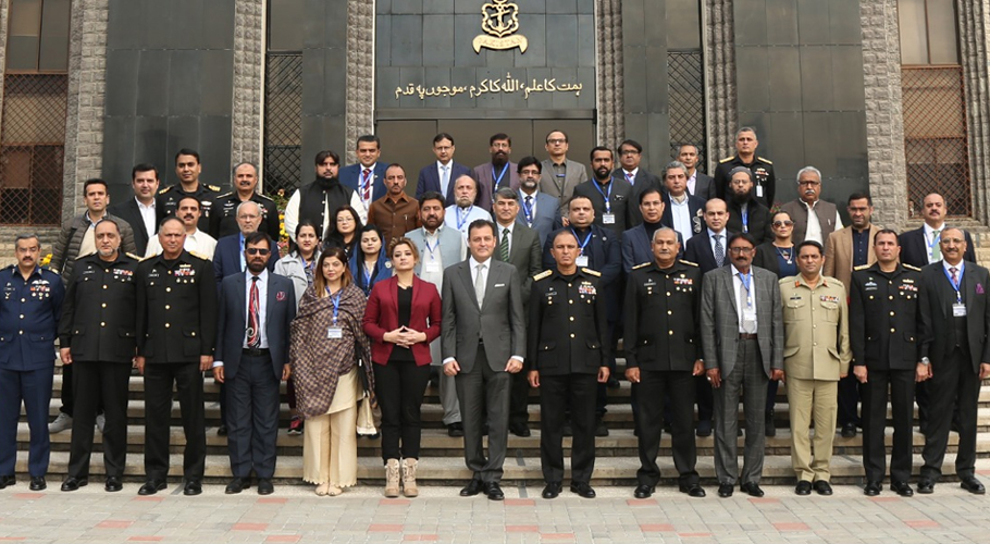 پانچویں میری ٹائم سیکیورٹی ورکشاپ کے شرکاء کا نیول ہیڈکوارٹرز کادورہ