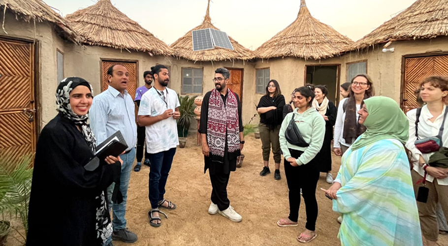 ملکی اورغیر ملکی طلباء کا سندھ میں سیلاب زدگان کی مدد کیلئے اشتراک