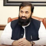 گورنر پنجاب نے وزیراعلیٰ پرویز الٰہی کو ڈی نوٹیفائی کردیا