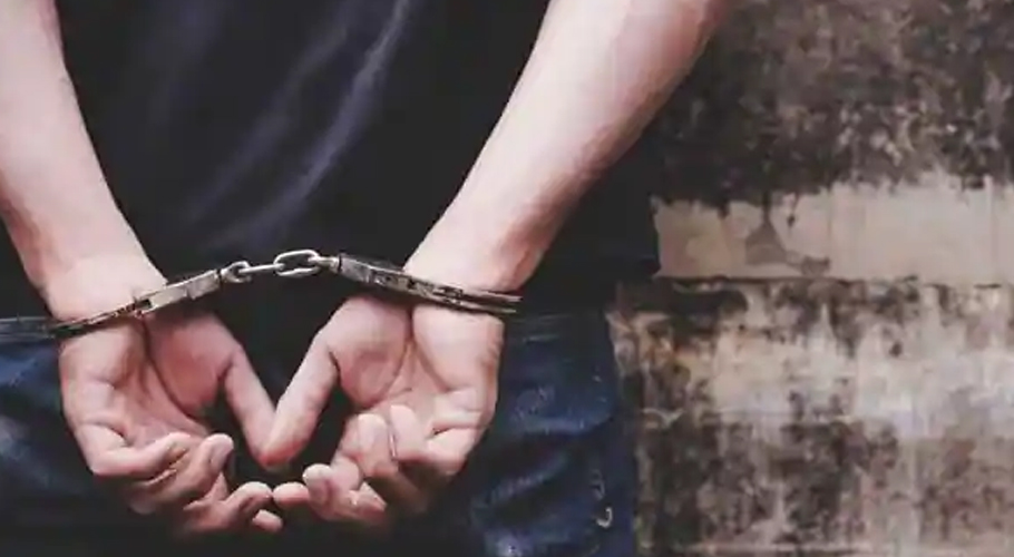 پاکستانی پاسپورٹ پر یو اے ای جانے والا افغان شہری ایئر پورٹ پرگرفتار
