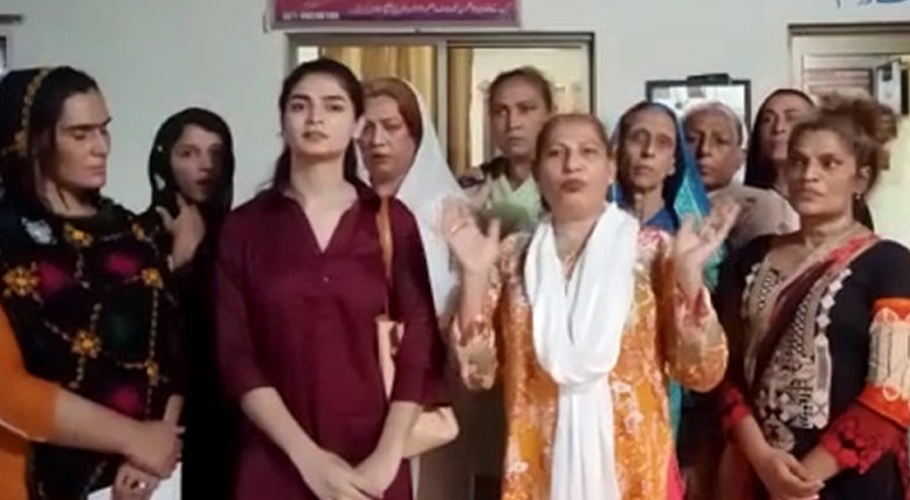 بے نظیر کفالت پروگرام: خواجہ سراؤں کو نقد امداد فراہم کرنے کا فیصلہ