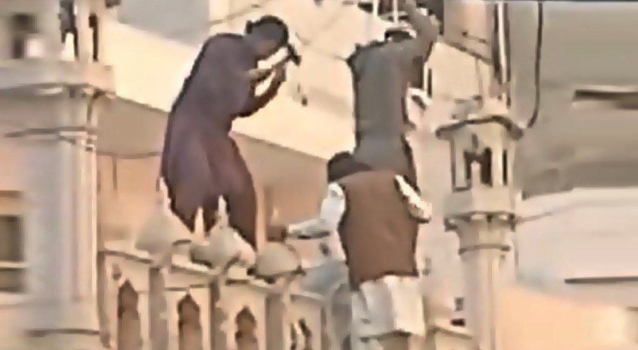 کراچی میں احمدیوں کی عبادت گاہ پر حملہ، مینار توڑ دیئے گئے