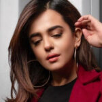 اداکارہ سنبل اقبال کی گرفتاری کے وارنٹ جاری کردیئے گئے