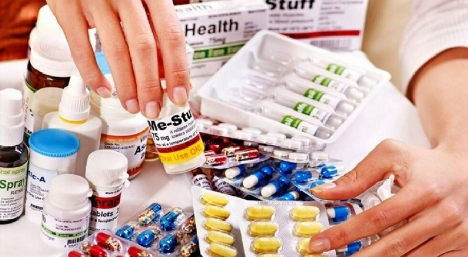 پاکستان کو معاشی بحران کے دوران ادویات کی شدید قلت کا سامنا