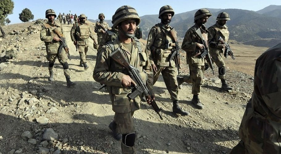 وزیرستان میں مقابلے کے دوران دو دہشت گرد مارے گئے، جوان شہید