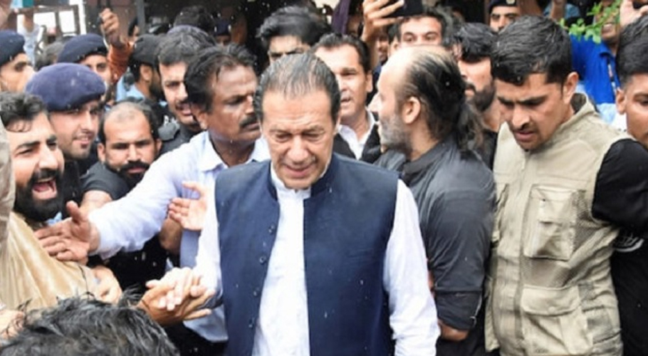 عمران خان کی گرفتاری چیئرمین نیب کی ہدایت پر ہوئی، نیب اعلامیہ