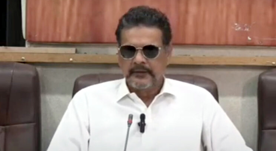 پی ٹی آئی کراچی کے صدر اکرم چیمہ نے بھی پارٹی چھوڑ دی