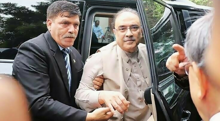 پیپلز پارٹی کے رہنما آصف زرداری کی آنکھ کا آپریشن کامیاب