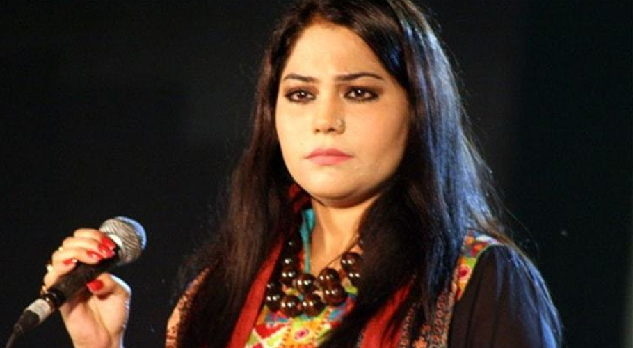 معروف لوک گلوکارہ صنم ماروی کی تیسرے شوہر سے بھی علیحدگی