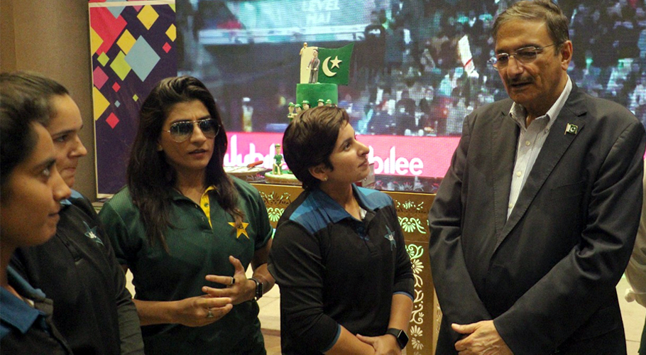 ندا ڈار کی ذکا اشرف سے ملاقات،خواتین کرکٹرز کے معاہدوں کو بہتر بنانے کا فیصلہ