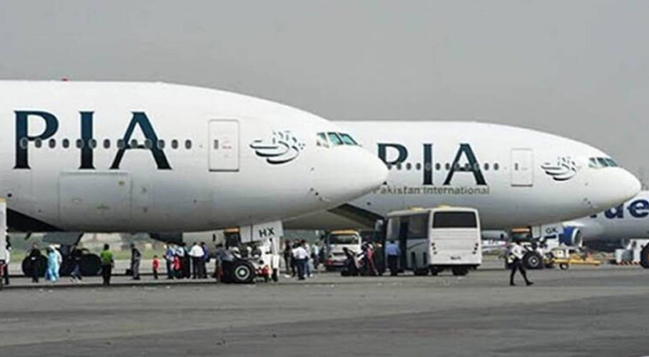 پی آئی اے کی پروازیں
