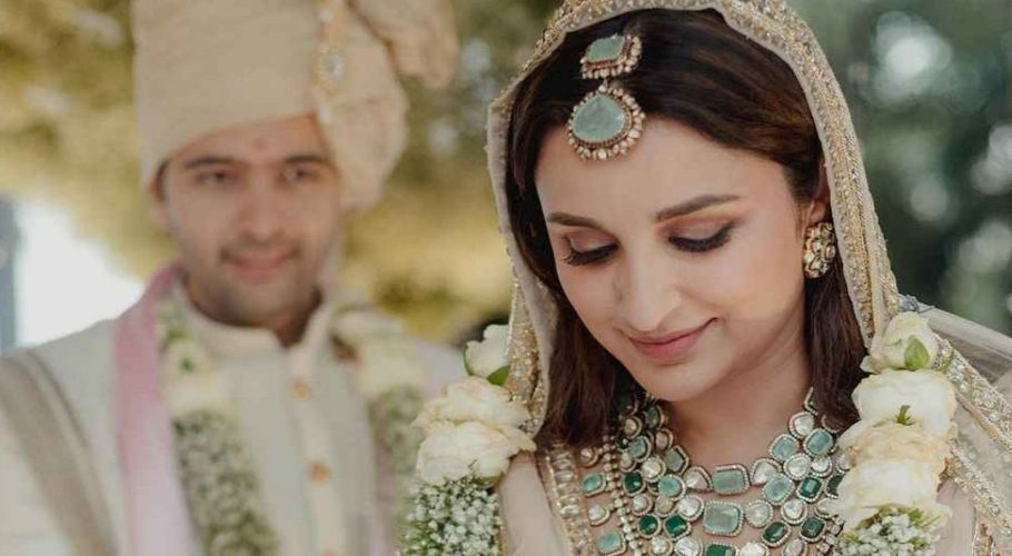 پرینیتی اور راگھو نے مہمانوں سے کونسی چیز لینے سے انکار کیا؟