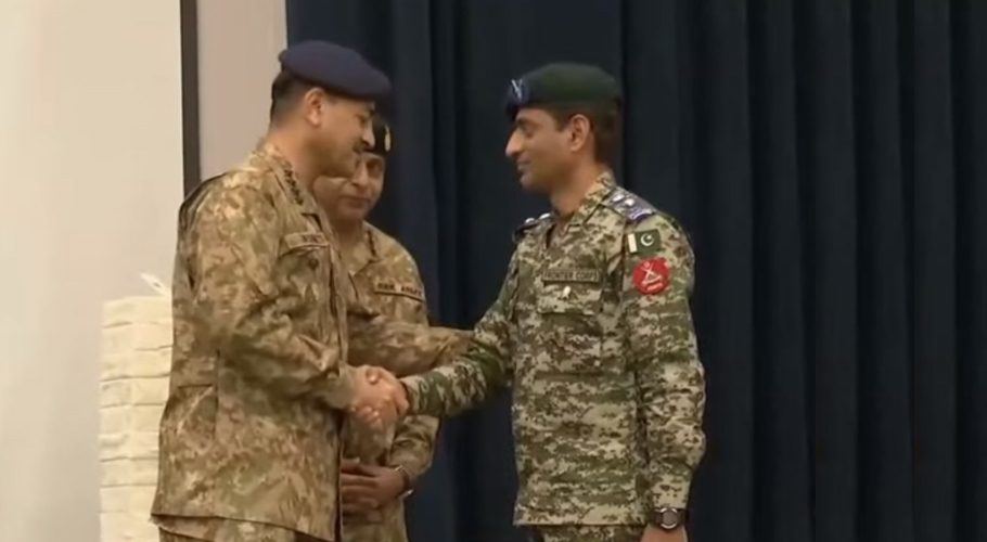 قوم کو مسلح افواج پر فخر