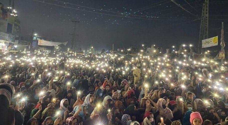 بلوچ قوم کے قتل کے خلاف مارچ کے دوران کیا ہوا؟سوشل میڈیا صارفین کی رائے
