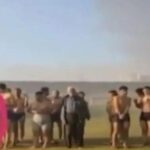 اسرائیلی فوجیوں کا فلسطینی قیدیوں سے تضحیک آمیز رویہ، ویڈیو وائرل