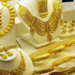 پاکستان میں سونے کی فی تولہ قیمت میں بڑی کمی
