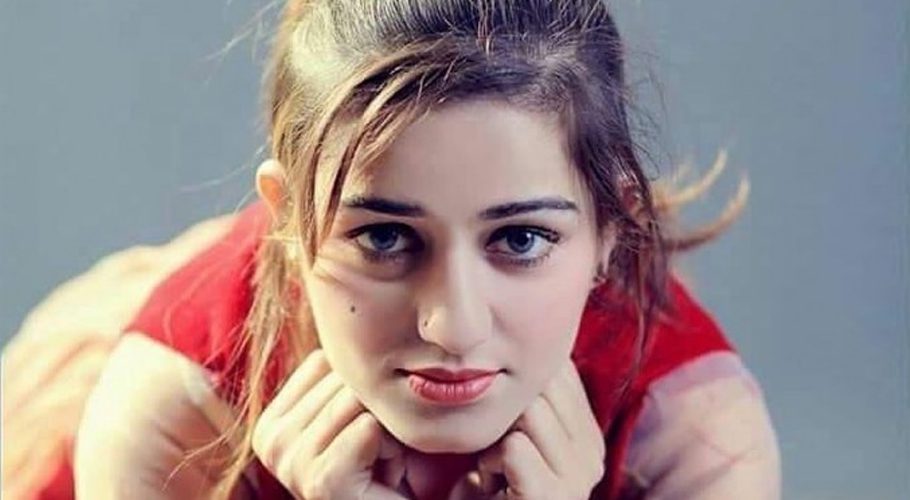 صندل خٹک نے بھی کاغذات نامزدگی جمع کرا دیے