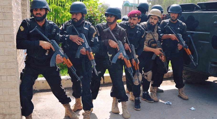 ٹانک: پولیس لائنز پر دہشت گردوں کے حملے میں 2اہلکار شہید، حملہ آور ہلاک