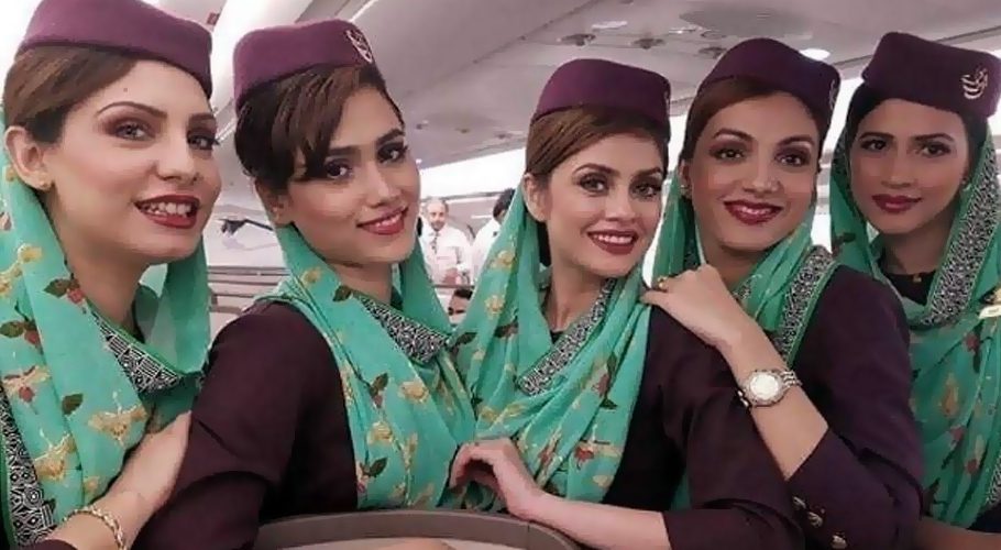 فضائی میزبانوں کے کینیڈا میں سلپ ہونے کا سلسلہ تیز ہوگیا