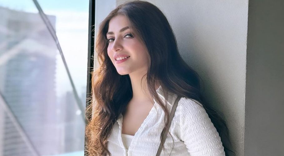 کنزہ ہاشمی کا نیا روپ مداحوں کو بھا گیا