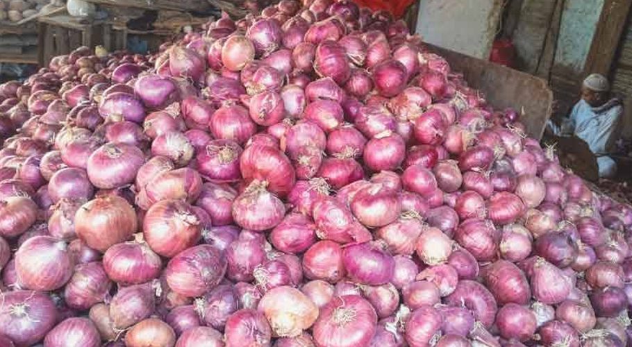 ملک میں پیاز غریبوں کی پہنچ سے دور ہوگئی، 320 روپے فی کلو میں فروخت
