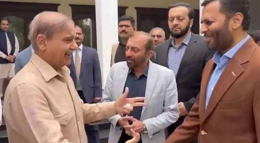 مسلم لیگ ن نے ایم کیو ایم کو کابینہ میں 6 وزارتوں کی پیشکش کردی، ذرائع