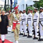 President Alvi presented farewell guard of honour