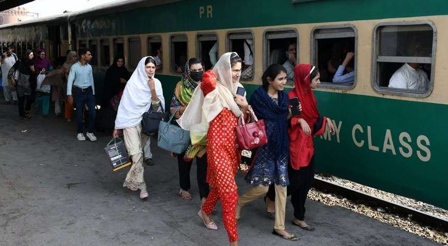 Delays in Railway Train Departures