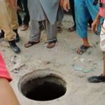 4 years boy dies after falling into open manhole