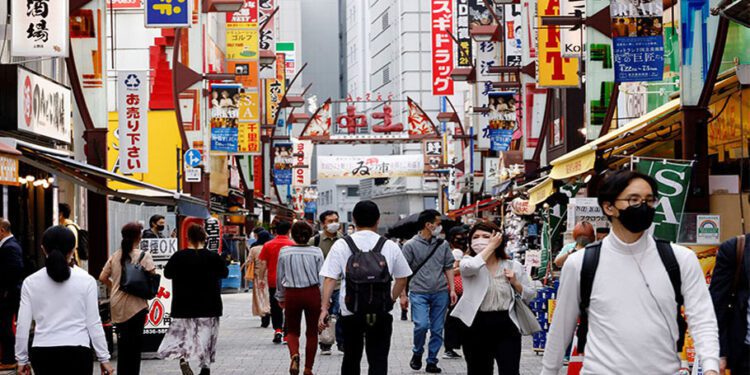 Japan all set to hire over 800,000 foreign workers