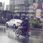 Karachi receives light to moderate rain TODAY