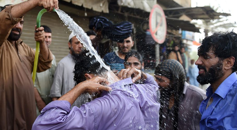 ملک بھر میں گرمی
