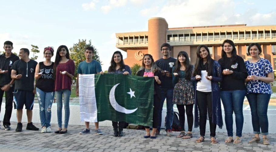 پنجاب میں 116سال پرانا قانون تبدیل، پاکستانی بیرونِ ملک سے جائیداد کی خریدوفروخت کیسے کرسکتے ہیں؟
