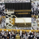 غلافِ کعبہ تبدیل
