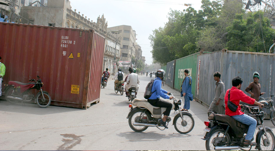 Karachi authorities seal off procession routes